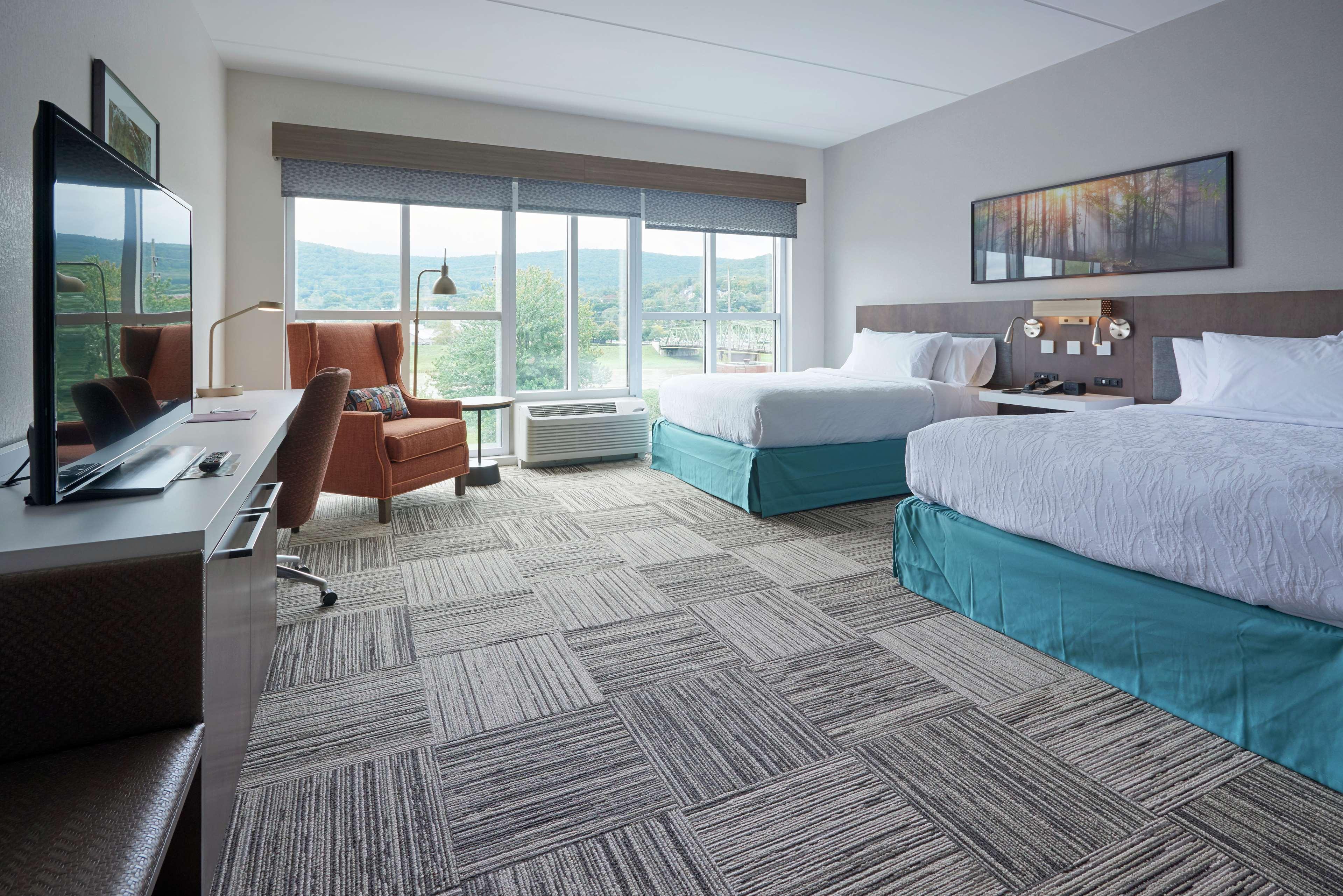 Hilton Garden Inn Corning Downtown Dış mekan fotoğraf