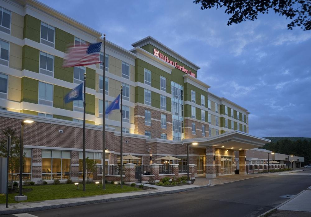 Hilton Garden Inn Corning Downtown Dış mekan fotoğraf