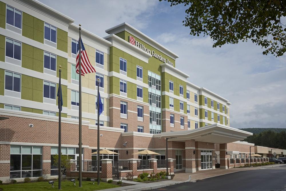 Hilton Garden Inn Corning Downtown Dış mekan fotoğraf