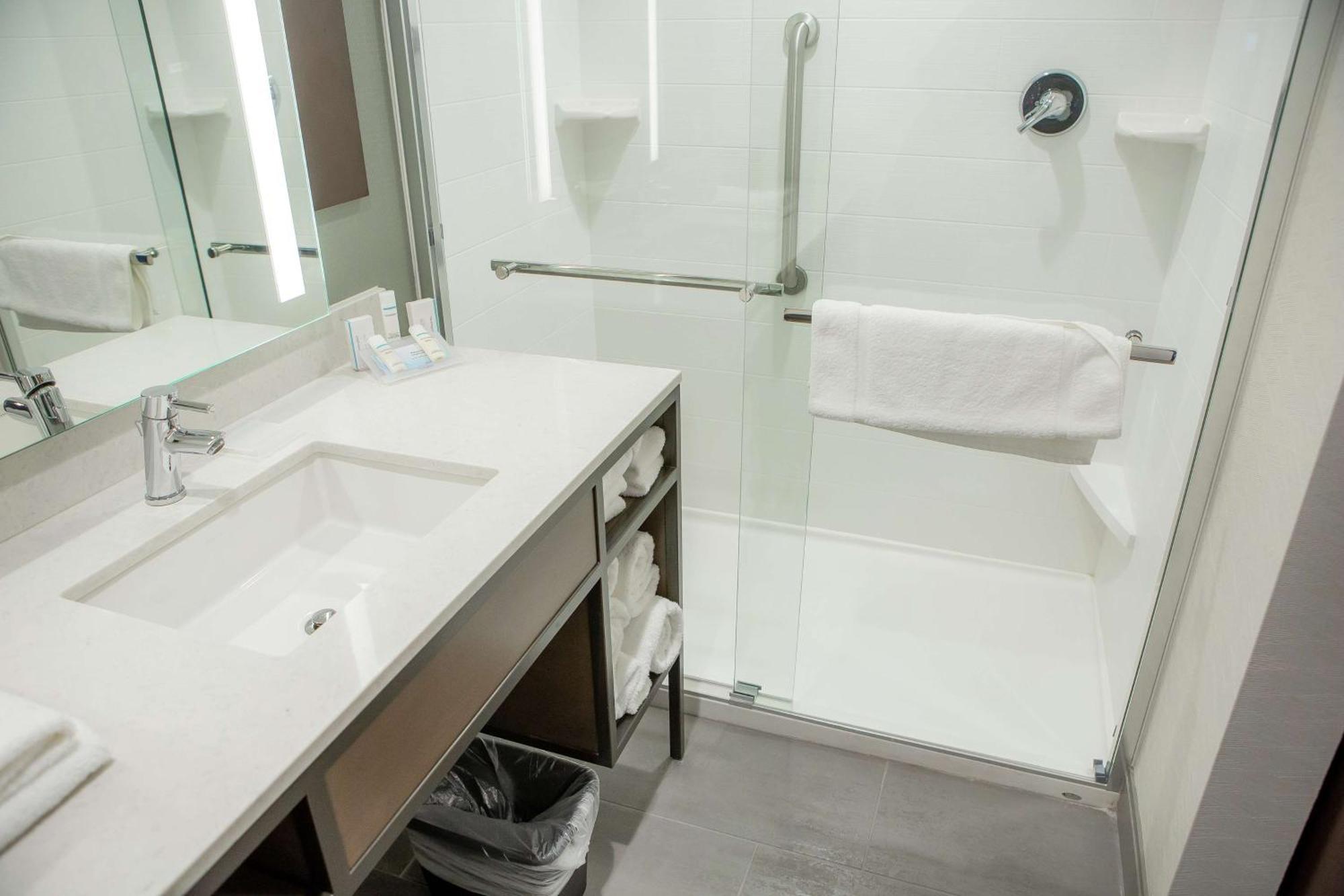 Hilton Garden Inn Corning Downtown Dış mekan fotoğraf